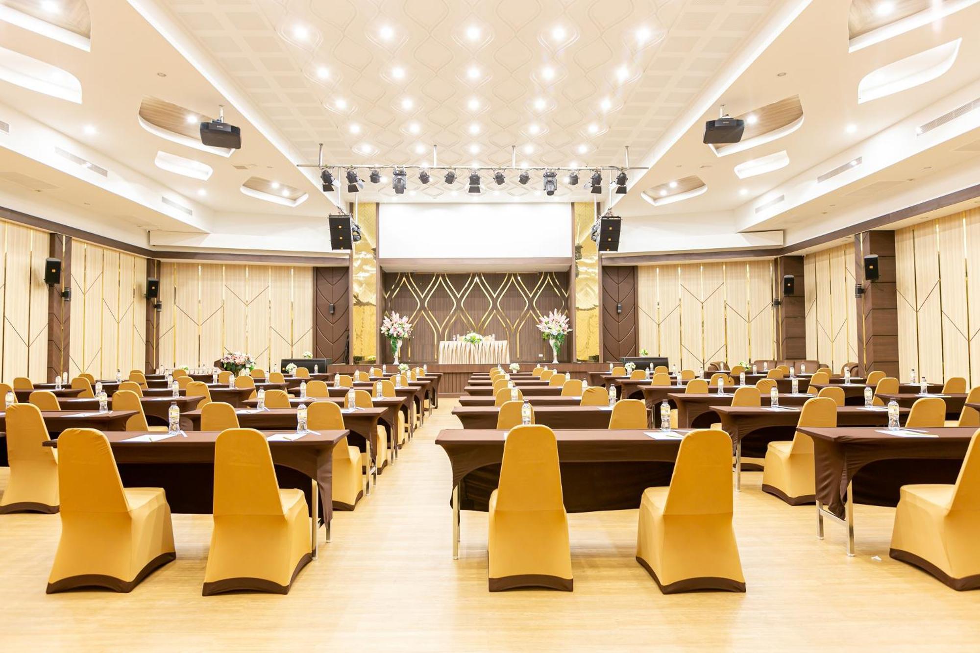 Grand Ratchapruek Hotel Pak Kret Eksteriør billede