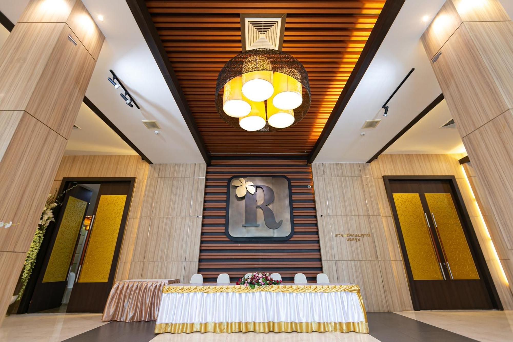 Grand Ratchapruek Hotel Pak Kret Eksteriør billede